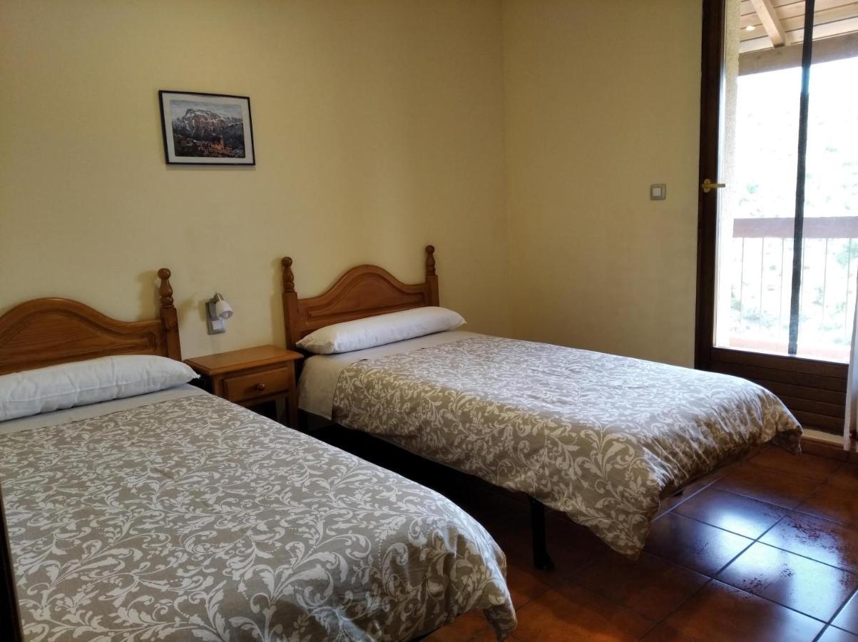 Casa Rural Lo Ferrero Pension Belsué Buitenkant foto