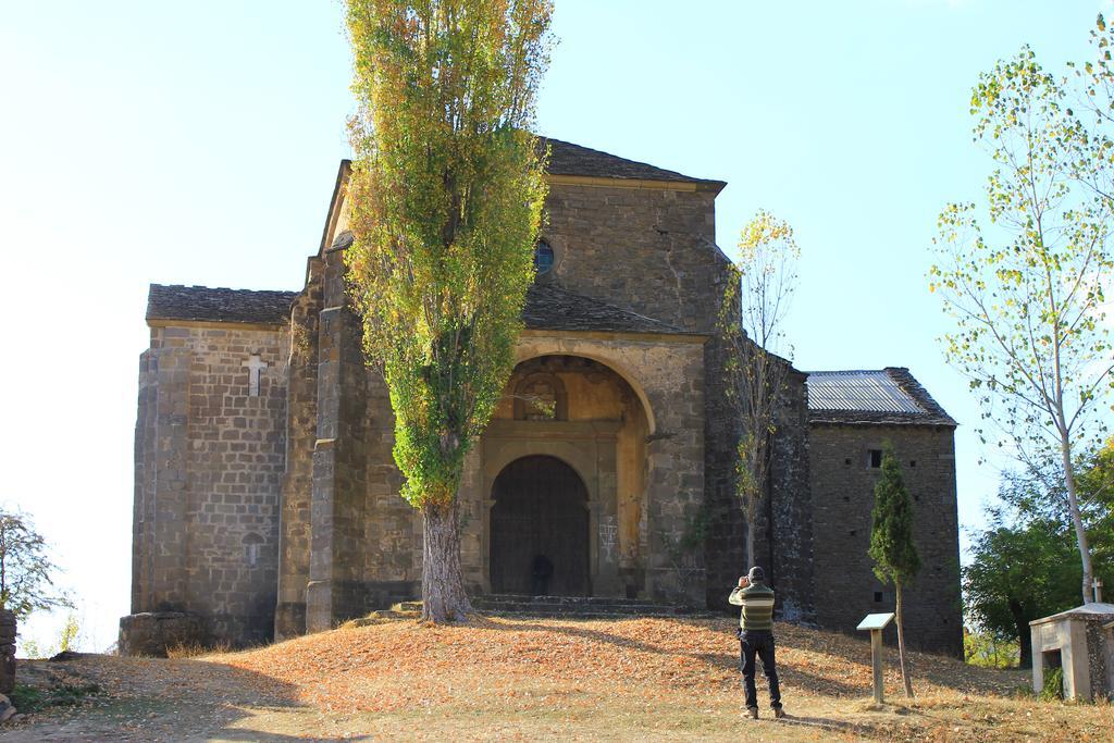 Casa Rural Lo Ferrero Pension Belsué Buitenkant foto