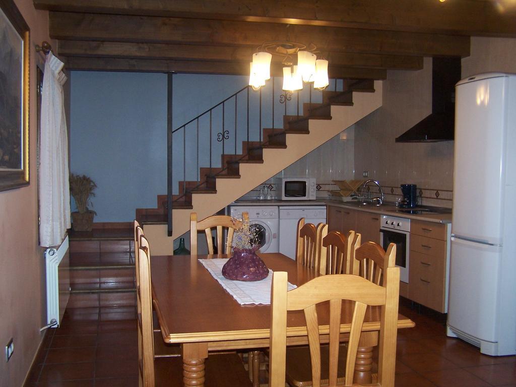 Casa Rural Lo Ferrero Pension Belsué Buitenkant foto